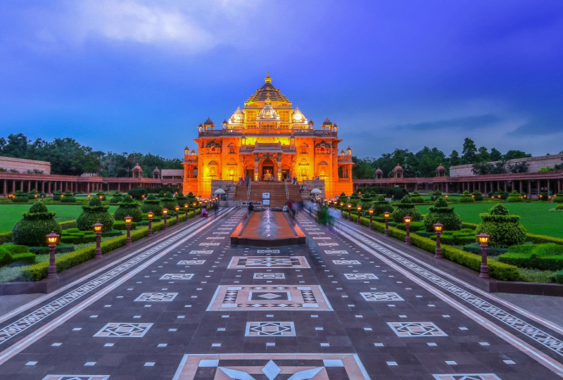 9 Days 8 Nights Across The Temples of Gujarat Tour 